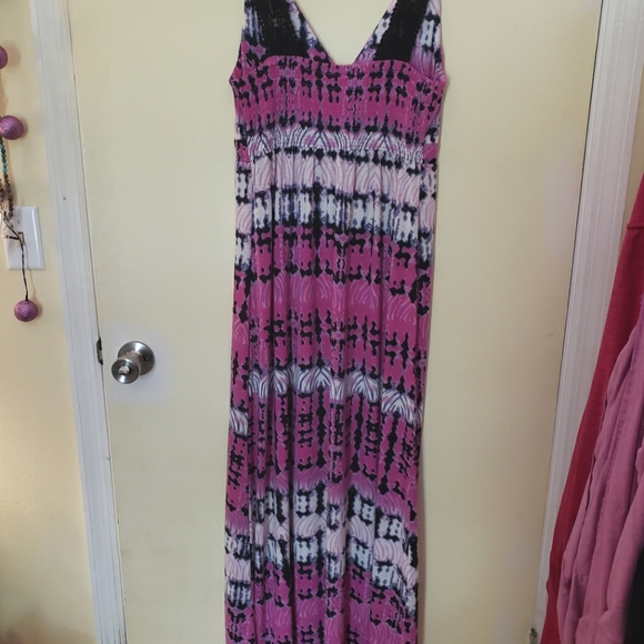 Super cute maxi dress by Faded Glory...Size M. - Picture 3 of 5